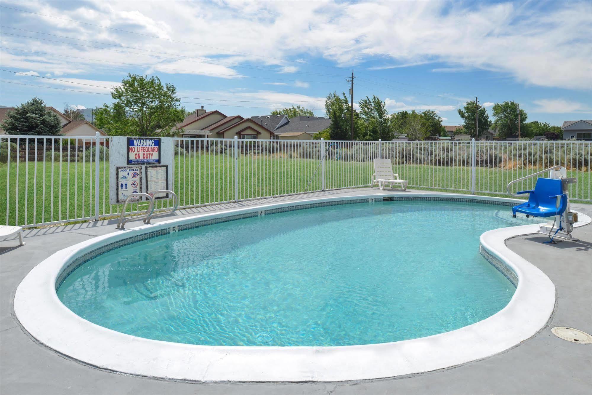 Americas Best Value Inn - Carson City Ngoại thất bức ảnh